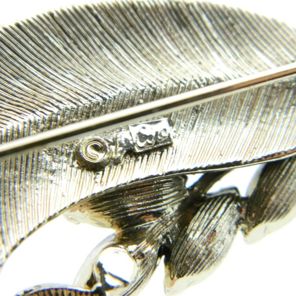 Coro Broooch - Picture 5 of 5